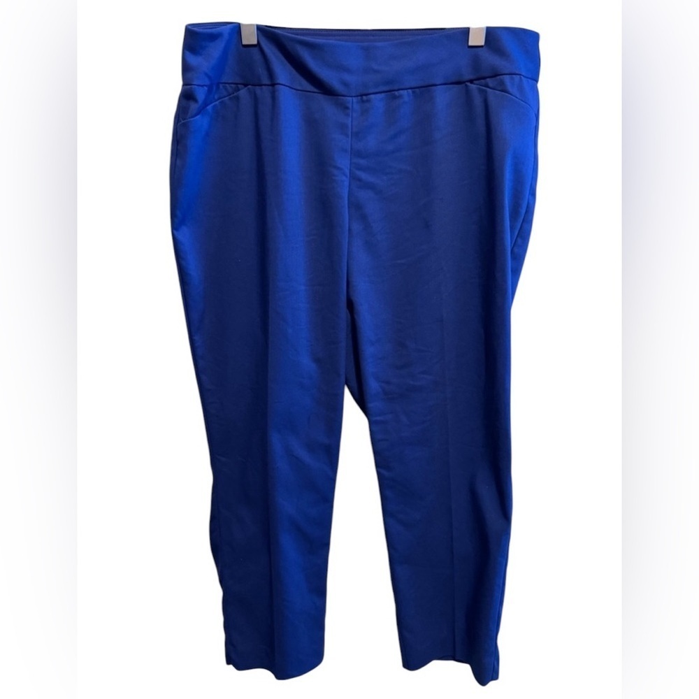 Investments Women’s Plus Size Navy blue Crop Pants Slimming Sz 18W